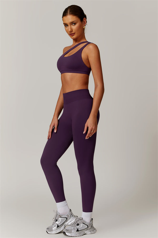 Chloe Sports Bra & Leggings